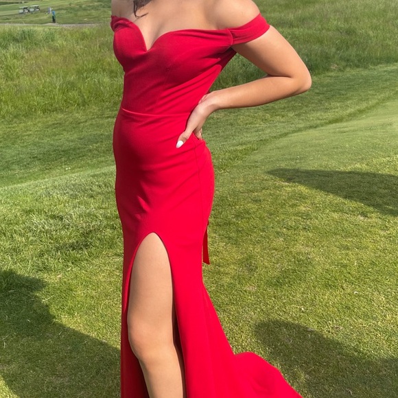 Off-Shoulder Prom Dress - Red - Picture 4 of 4